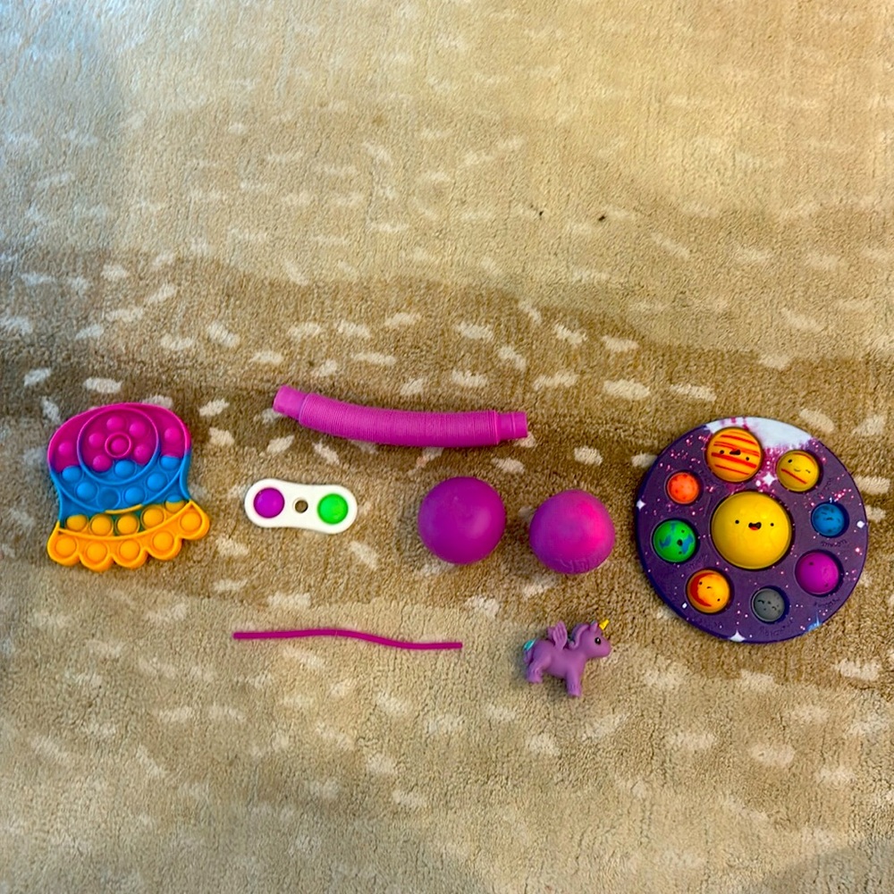 LIMITED EDITION FIDGET TOY SET!!